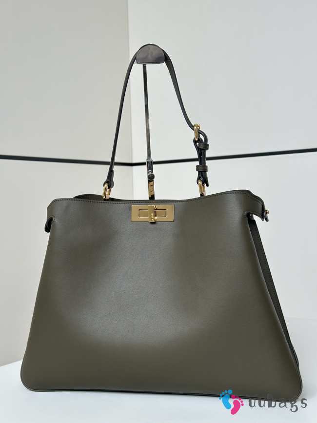 Uubags | Fendi Peekaboo Soft Large Green leather bag 40.5x13x28cm - 1