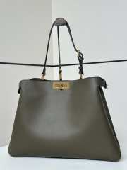 Uubags | Fendi Peekaboo Soft Large Green leather bag 40.5x13x28cm - 1