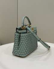 Uubags | Fendi Peekaboo shoulder bag in mint green 24x10.5x18.5cm - 6