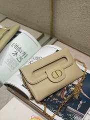 Uubags | Dior Medium Diordouble Smooth Calfskin Bag in Beige M8641 28x16.5x3cm - 2