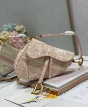 Uubags | Dior saddle bag in pink toile de jouy embroidery 25cm - 3