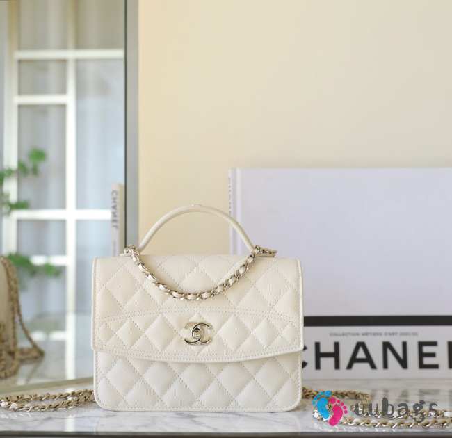 Uubags | Chanel Woc crossbody handbag in white 18x14x3cm - 1