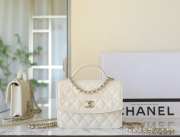 Uubags | Chanel Woc crossbody handbag in white 18x14x3cm - 5