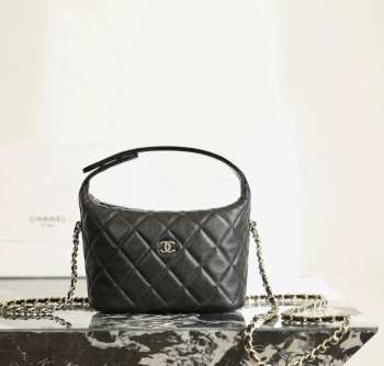 Uubags | Chanel Small Hobo Bag In Black 21.5x19x6cm