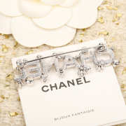 Uubags Chanel brooches diamond - 6