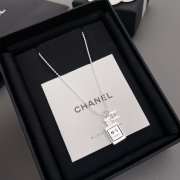 Uubags Chanel Gold No.19 Perfume Bottle Necklace  - 3