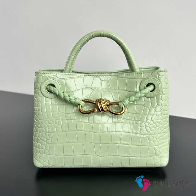 Uubags Bottega Veneta Mini Andiamo Leather Light Green Bag 22x9x15.5cm - 1