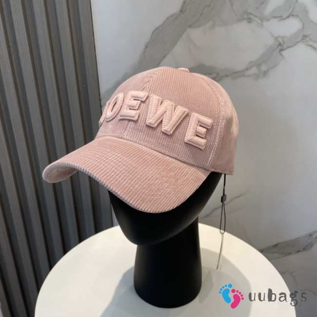 Uubags Loewe pink hat - 1