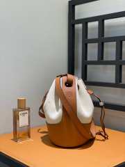 Uubags Loewe Balloon Anagram Bag in Ecru & Tan 18x25x13.5cm - 6