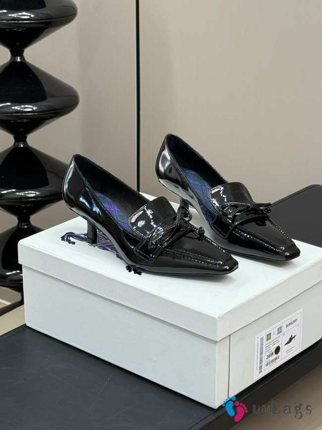 Uubags Burberry square pointed toe high heel shiny leather 5cm in black - 1