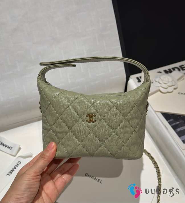 Uubags Chanel Small Hobo Bag In Green 21.5x19x6cm - 1