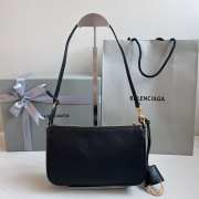 Uubags Balenciaga Rodeo Sling pochette bag in black smooth calfskin, aged-gold hardware 22x4.5x12cm - 5