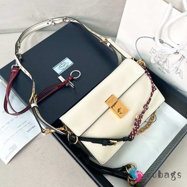 Uubags Prada Soft Sound small leather shoulder bag white with charms 24x13.5x6cm - 1