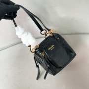 Uubags Prada Dangle leather top-handle mini-bag in black 14x14.5x13.5cm - 1