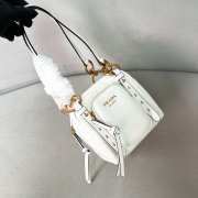 Uubags Prada Dangle leather top-handle mini-bag in white 14x14.5x13.5cm - 1