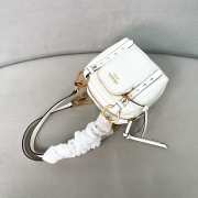 Uubags Prada Dangle leather top-handle mini-bag in white 14x14.5x13.5cm - 5