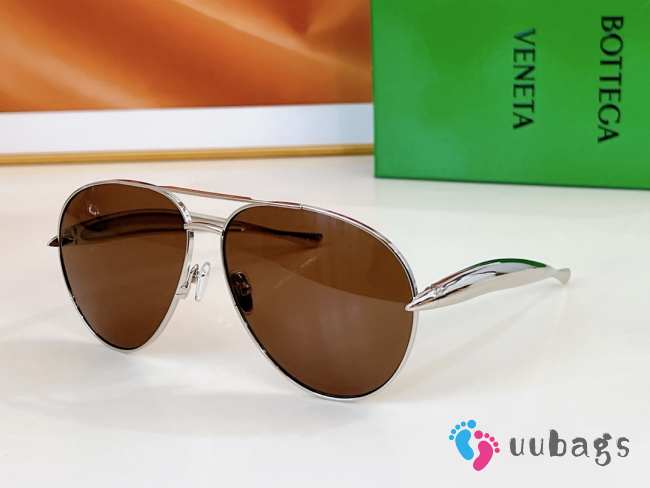 Uubags Bottega Veneta sunglasses - 1