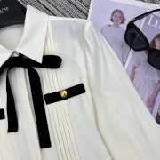 Uubags Prada White shirt with black collar - 4