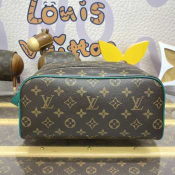 Uubags Louis Vuitton M12639 Dopp Kit In Green 28x15x16.5cm