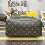 Uubags Louis Vuitton M12639 Dopp Kit In Green 28x15x16.5cm - 3