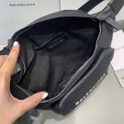 Uubags Balenciaga everyday beltpack in black natural grain calfskin 24x18x4cm - 4