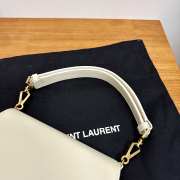 Uubags YSL Voltaire Box smooth leather handbag in white 17.5x21x8cm - 5