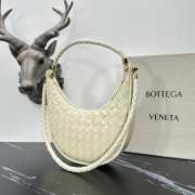 Bottega Veneta Gemelli Bag In Cream 24x15x6cm - 3