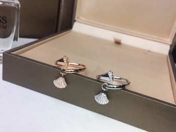 Uubags Bvlgari Divas' Dream Ring