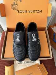 Uubags Louis Vuitton 1AHAI1 LV Footprint Soccer Sneaker In Black  - 6