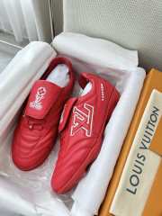 Uubags Louis Vuitton 1AHDOR LV Footprint Soccer Sneaker In Red  - 3