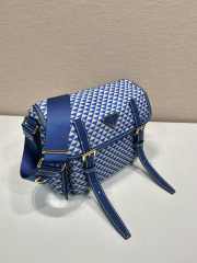 Uubags Prada Messenger bag in blue fabric-printed nylon with saffiano leather 25x19.5x11cm - 5