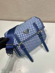 Uubags Prada Messenger bag in blue fabric-printed nylon with saffiano leather 25x19.5x11cm - 3