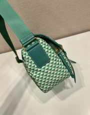 Uubags Prada Messenger bag in green fabric-printed nylon with saffiano leather 25x19.5x11cm - 2