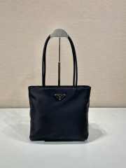 Uubags Prada retro tote bag in black 25x24x7cm - 1