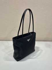 Uubags Prada retro tote bag in black 25x24x7cm - 4