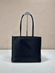 Uubags Prada medium retro tote bag in black 30x27x9cm - 5