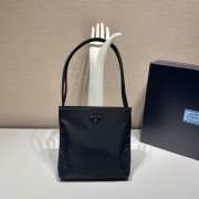 Uubags Prada small retro tote bag in black 23x22x5cm - 4