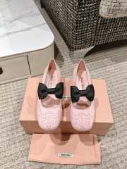 Uubags Miu Miu patent leather pumps with bow in pink 4cm - 6