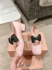 Uubags Miu Miu patent leather pumps with bow in pink 4cm - 5