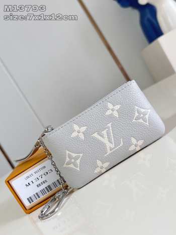 Uubags Louis Vuitton M13793 Key Pouch Brume Gray/ White Quartz 12x7x1.5cm