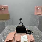Uubags Miu Miu Beau leather micro-bag in black 7x11x4cm - 5