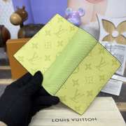 Uubags Louis Vuitton M14115 Passport Cover Monogram coated canvas and Taiga cowhide leather in lemon yellow 10x14x2.5cm - 5