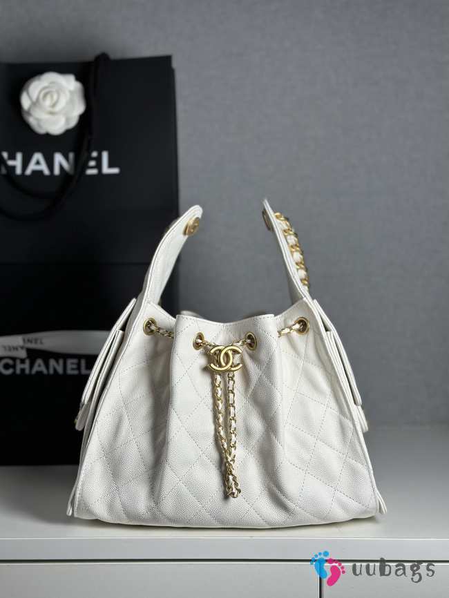 Uubags Chanel 25 Small Handbag Grained Calfskin & Gold-Tone Metal In White 30x26x14cm - 1