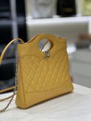 Uubags Chanel 31 small bag in yellow 22x23x5.5cm - 3
