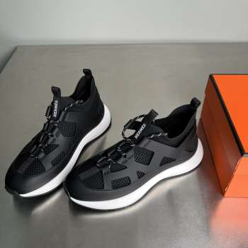 Uubags Hermes Katana sneaker in knit and black calfskin with graphic cut-out detail