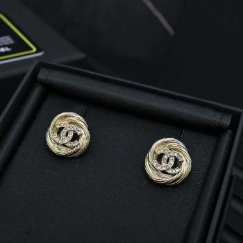 Uubags Chanel earrings gold 02