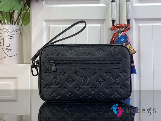 Uubags Louis Vuitton M14910 Kasai Pochette Bag In Black 24.5x15.5x6cm - 1