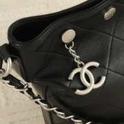 Uubags Chanel Large Bucket Bag Shiny Lambskin & Silver Plated Metal In Black 28x31x15cm - 5