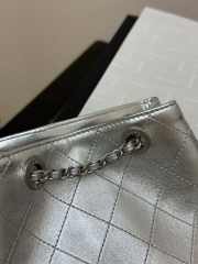 Uubags Chanel Backpack Metallic Lambskin and Silver Metal In Silver 24.5x18x8cm - 2