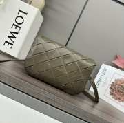 Uubags Loewe Puffer Goya bag in dark khaki pleated shiny nappa lambskin 20x6x13cm - 6